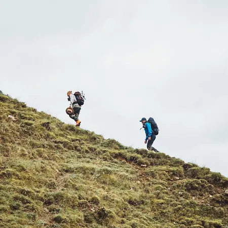 Lodgen فندق سترين