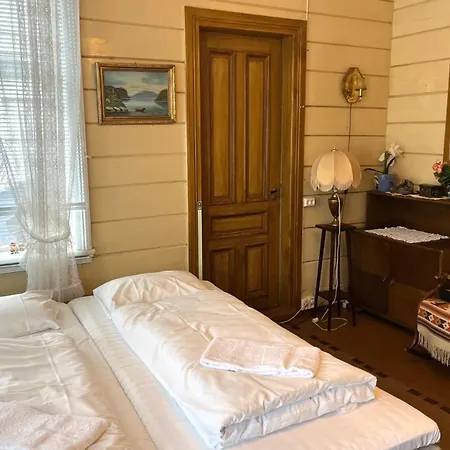 Lodgen Hotel Stryn